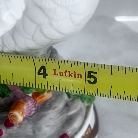 Vtg Porcelain White Dove Musical Figurine Plays "Feelings" Gold Ribbon Holly - Picture 12 of 12